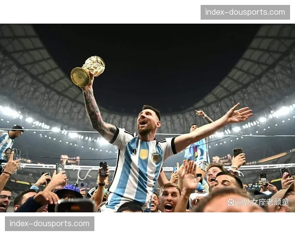 经典战术回顾：解析2022年世界杯阿根廷的防守体系对当下俱乐部战术的影响