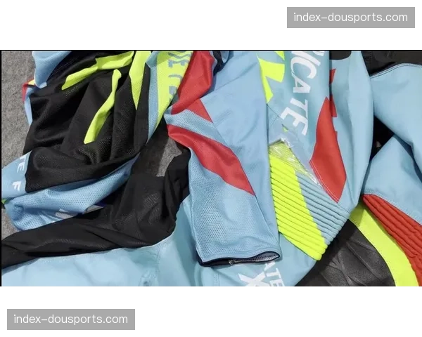 深度分析：空气动力学在XC赛车服与头盔设计中的重要性日益凸显